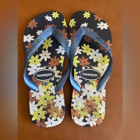 Havaianas Shoes Havaianas Flip Flops Size 6 Poshmark